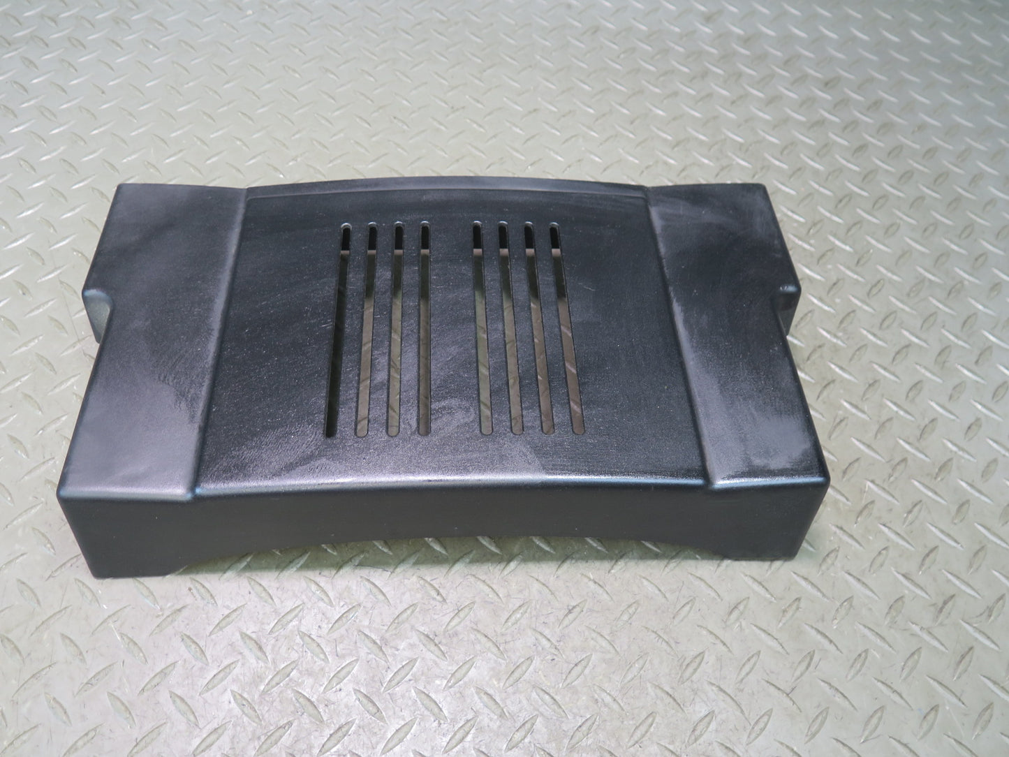 94-99 Mercedes W140 S500 M119 Front Engine Air Cleaner Cover Trim 1190900312 OEM