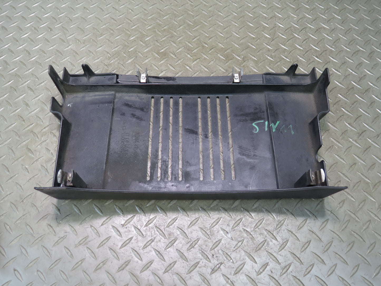 94-99 Mercedes W140 S500 M119 Front Engine Air Cleaner Cover Trim 1190900312 OEM