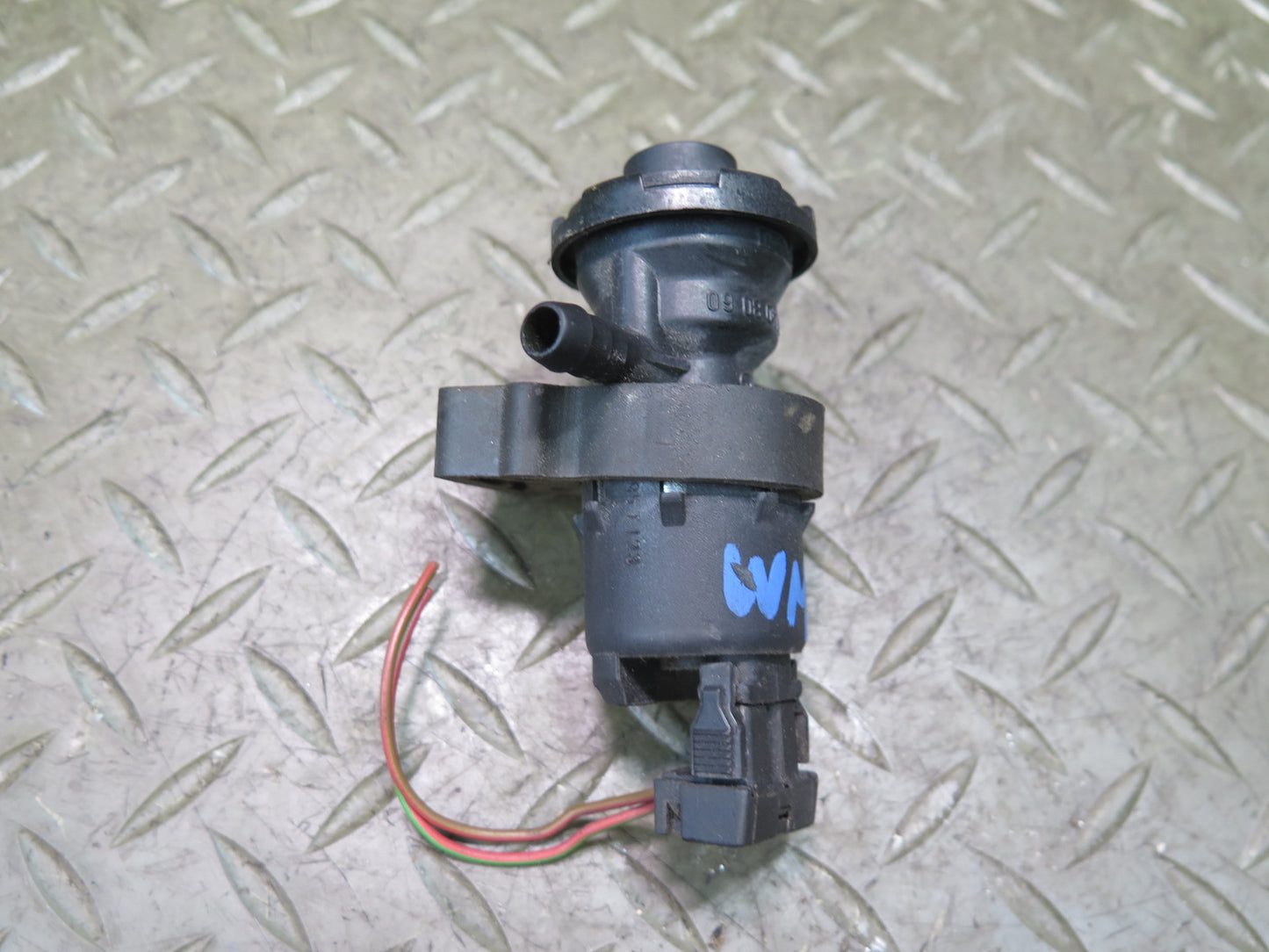 94-99 Mercedes W140 C140 S500 Vacuum Purge Valve Solenoid 0011408060 OEM
