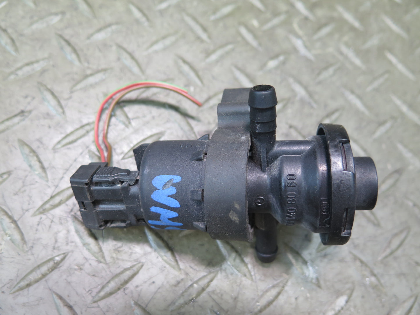 94-99 Mercedes W140 C140 S500 Vacuum Purge Valve Solenoid 0011408060 OEM