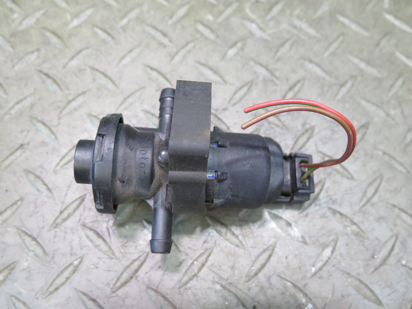94-99 Mercedes W140 C140 S500 Vacuum Purge Valve Solenoid 0011408060 OEM
