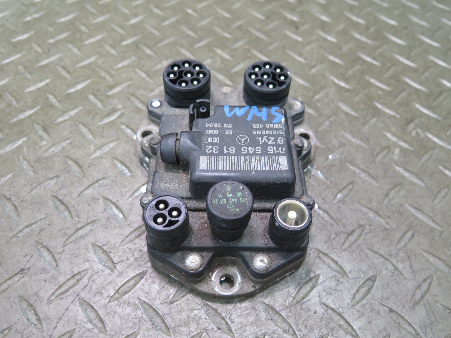 94-95 Mercedes W140 C140 S500 M119 Ignition Control Module 0155456132 OEM