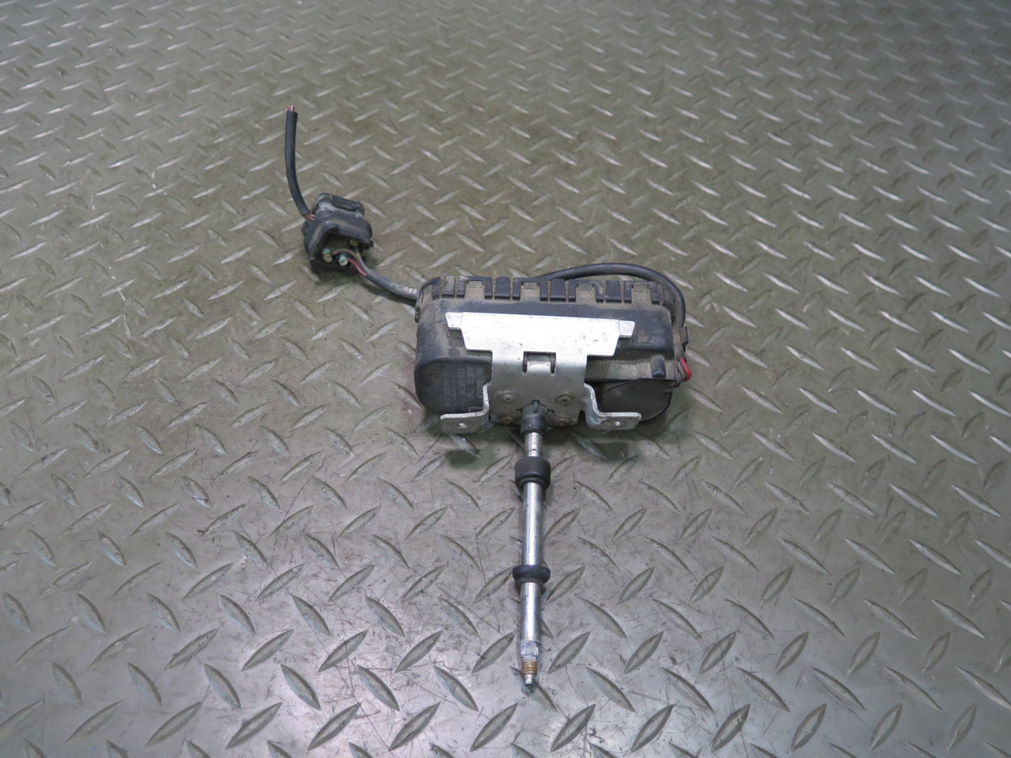 94-99 Mercedes W140 S420 S500 Front Left Headlight Wiper Motor 1408201342 OEM