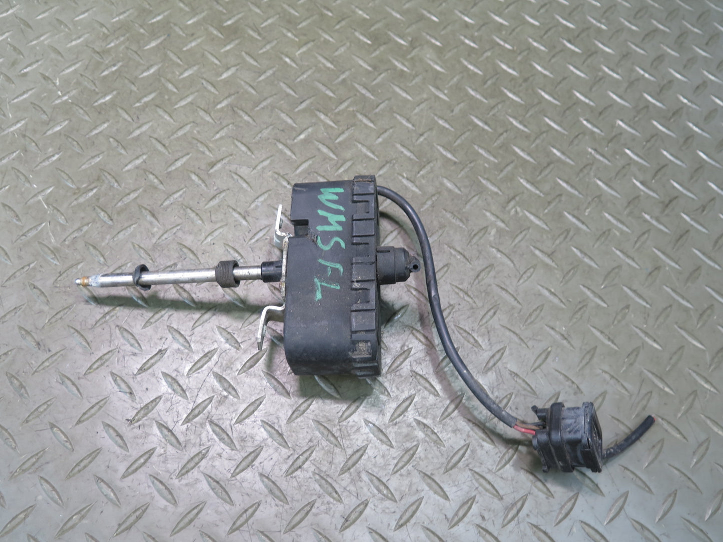 94-99 Mercedes W140 S420 S500 Front Left Headlight Wiper Motor 1408201342 OEM