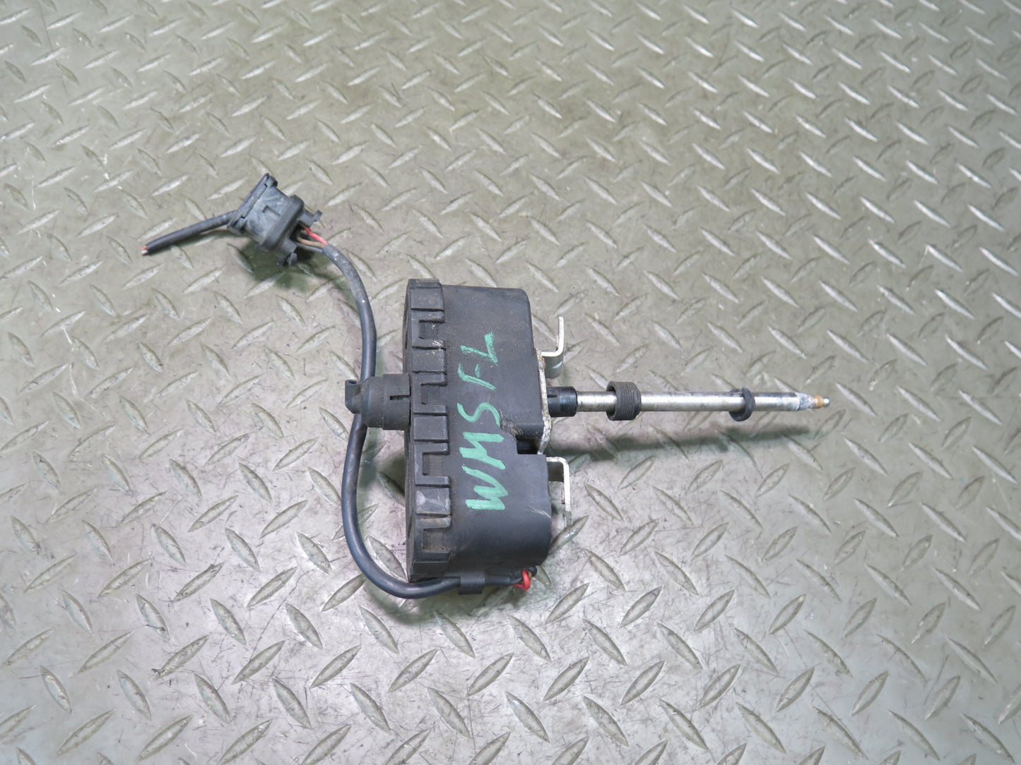 94-99 Mercedes W140 S420 S500 Front Left Headlight Wiper Motor 1408201342 OEM
