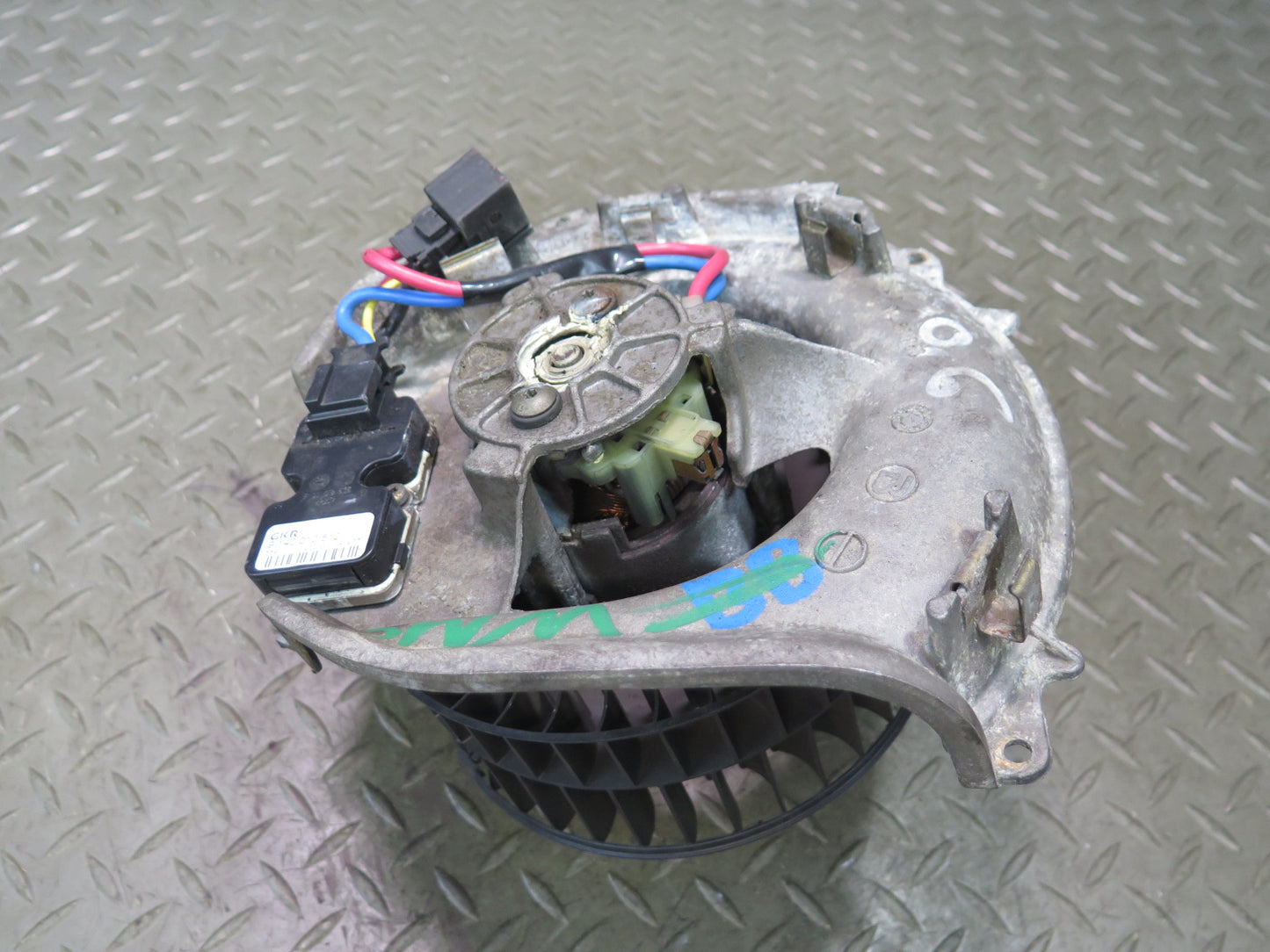 94-99 Mercedes W140 C140 S420 S500 A/C Heater Blower Motor Fan OEM