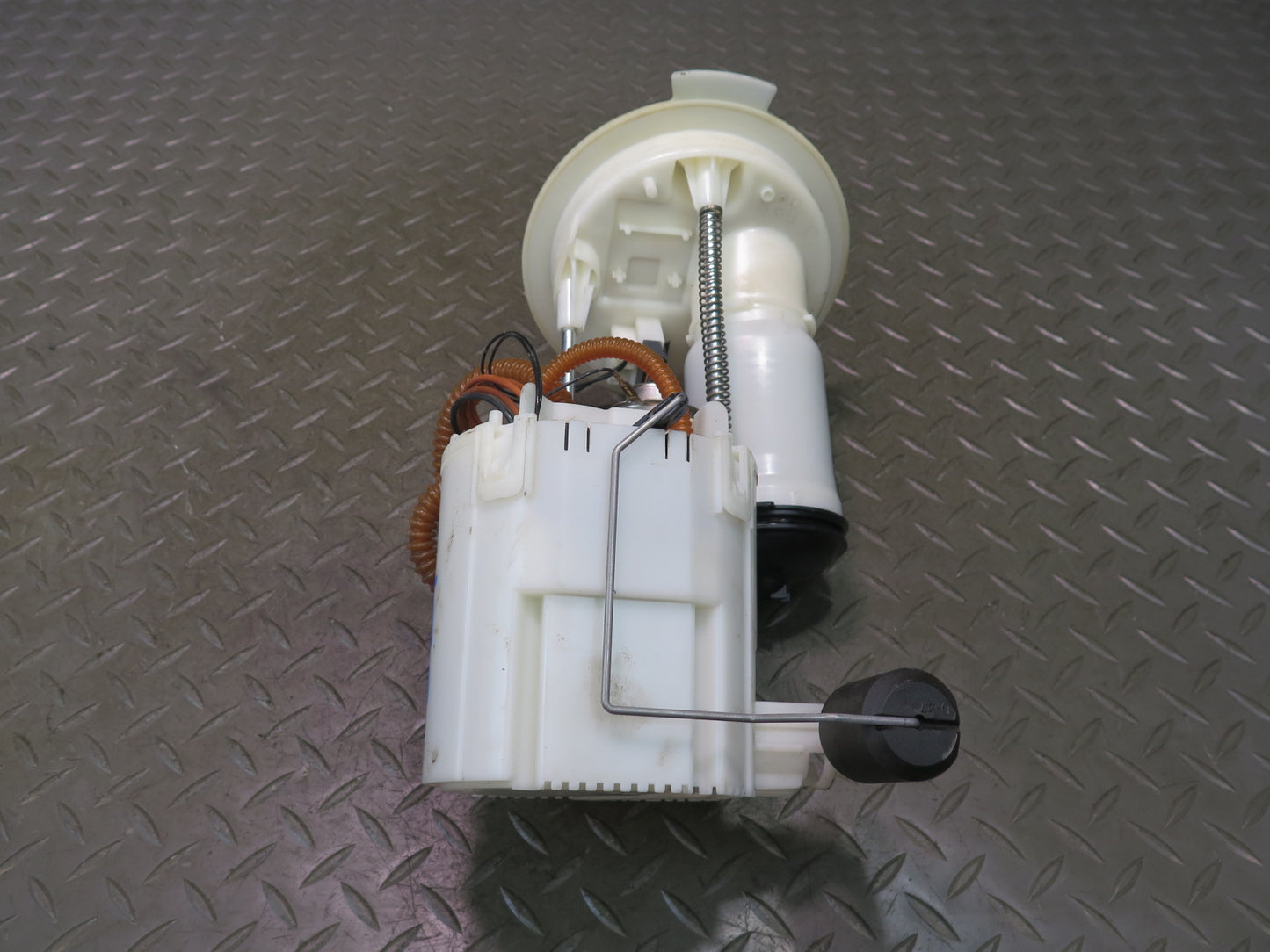 2015-2020 BMW F82 F83 M4 3.0L S55 Fuel Pump Level Sensor Assembly