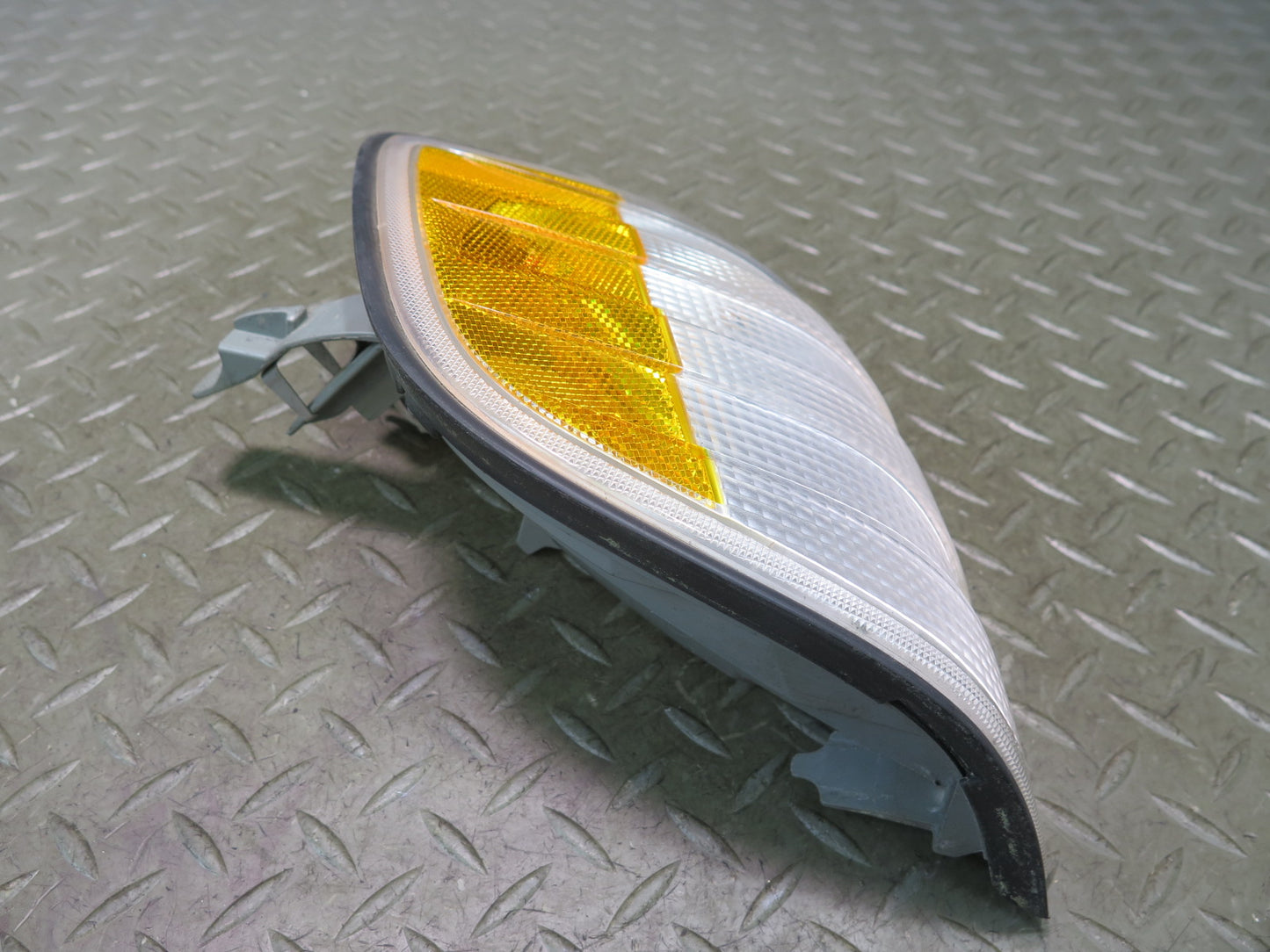 94-99 Mercedes W140 Front Right Turn Signal Corner Light Lamp 1408260843 OEM
