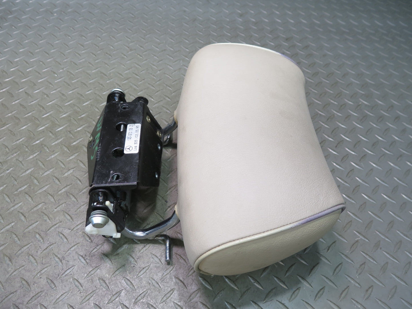 94-99 Mercedes W140 S500 Set of 2 Rear Left & Right Seat Active Headrest OEM