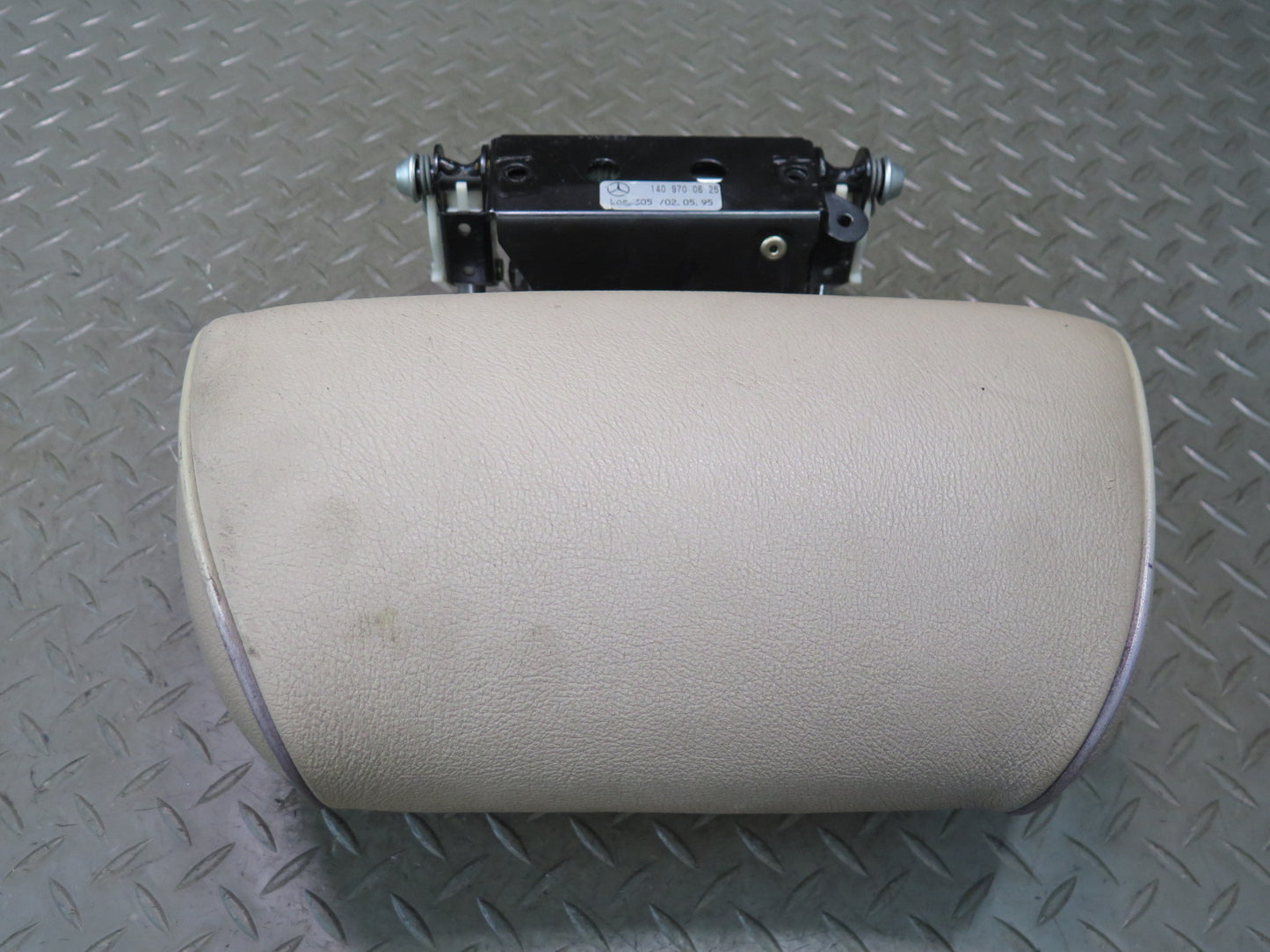 94-99 Mercedes W140 S500 Set of 2 Rear Left & Right Seat Active Headrest OEM