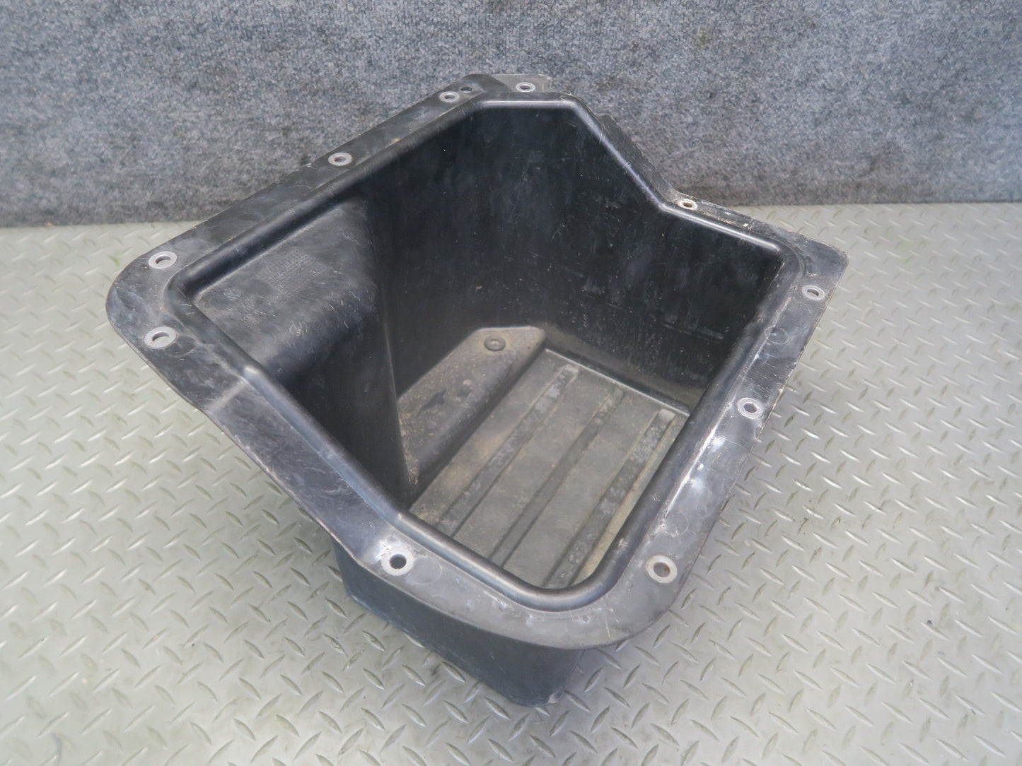 2008 Volkswagen VW Golf R MK5 R32 Battery Tray 1K6801287 OEM