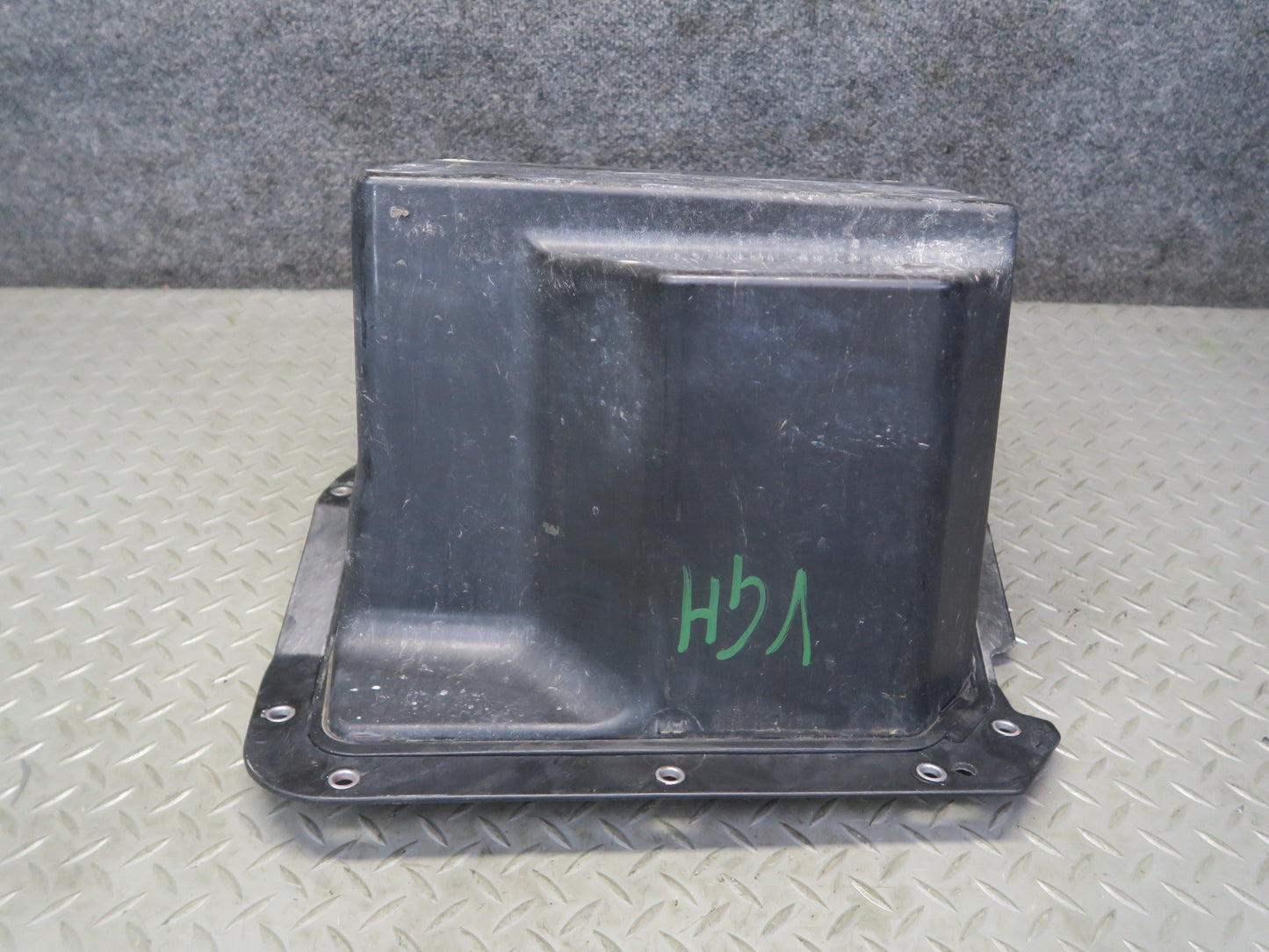 2008 Volkswagen VW Golf R MK5 R32 Battery Tray 1K6801287 OEM