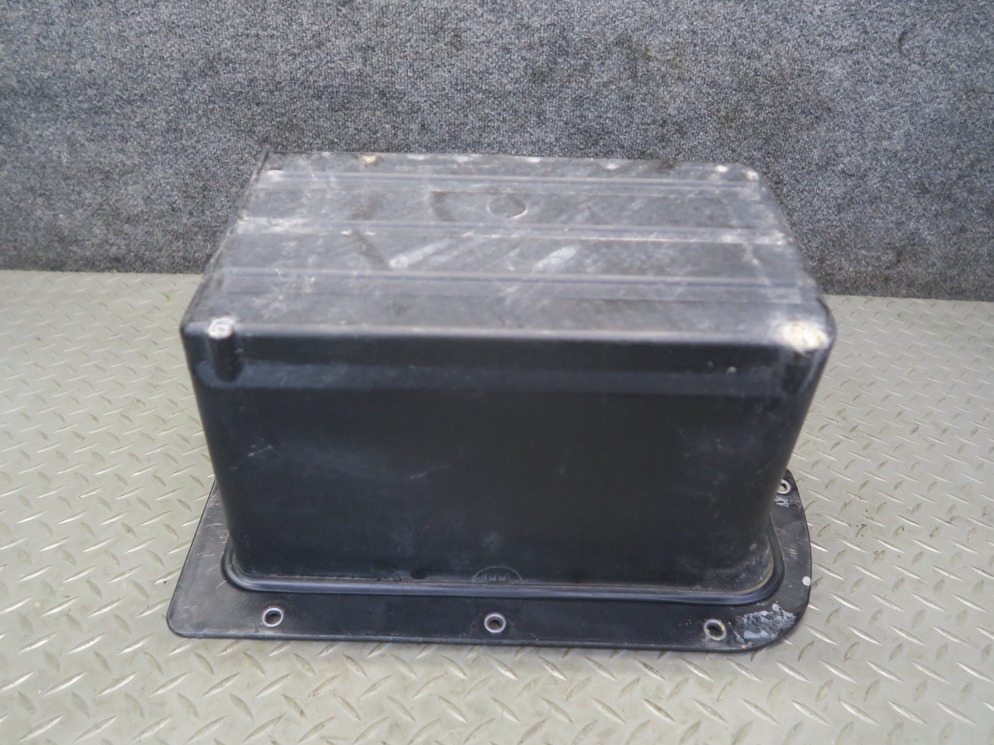 2008 Volkswagen VW Golf R MK5 R32 Battery Tray 1K6801287 OEM