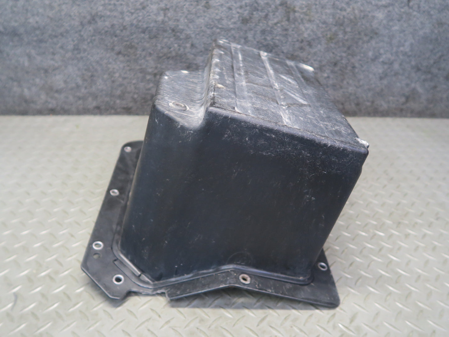 2008 Volkswagen VW Golf R MK5 R32 Battery Tray 1K6801287 OEM