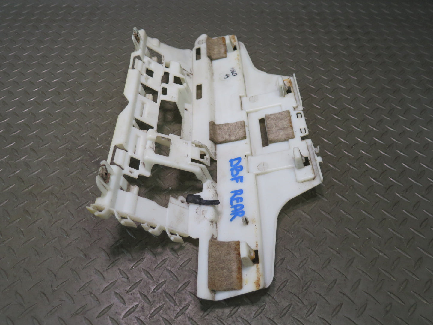 2015-2020 BMW F82 F83 M4 Rear Bumper Center Reinforcement Support Bracket