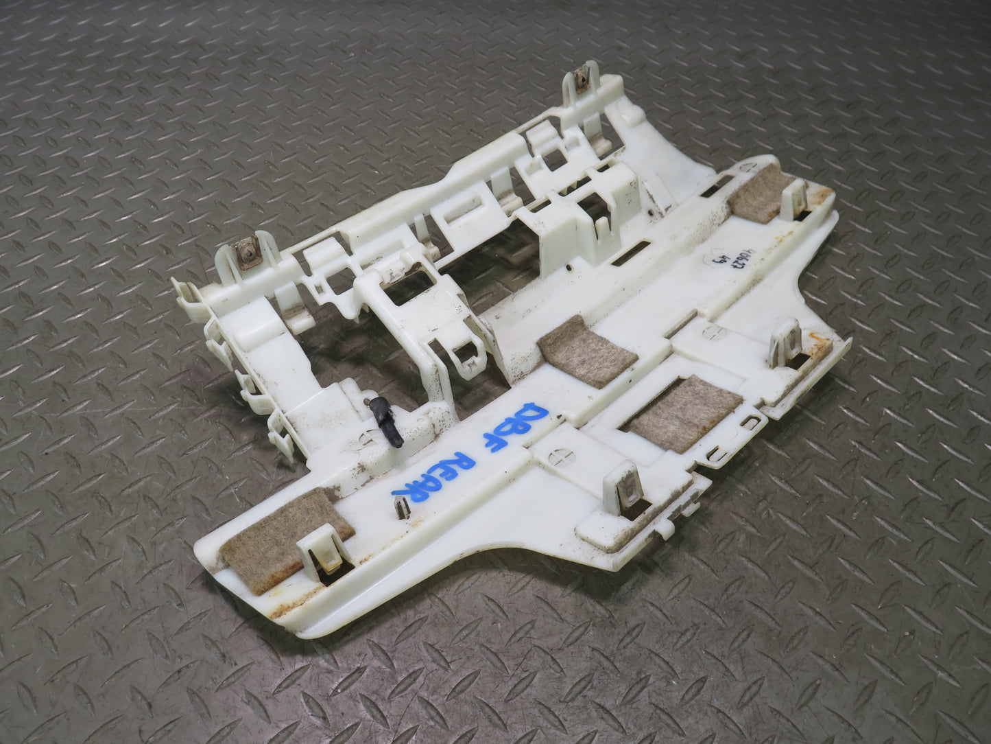 2015-2020 BMW F82 F83 M4 Rear Bumper Center Reinforcement Support Bracket