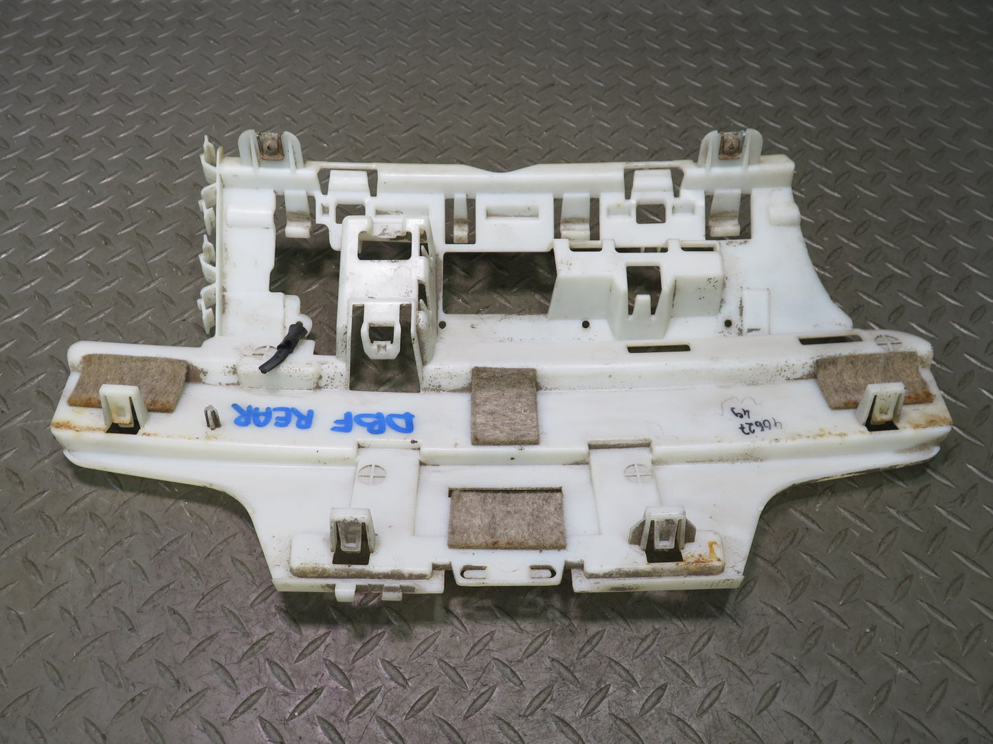 2015-2020 BMW F82 F83 M4 Rear Bumper Center Reinforcement Support Bracket