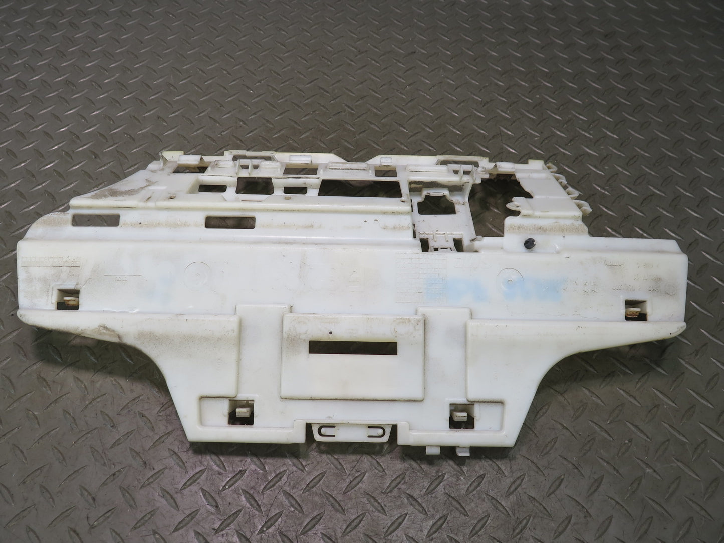 2015-2020 BMW F82 F83 M4 Rear Bumper Center Reinforcement Support Bracket