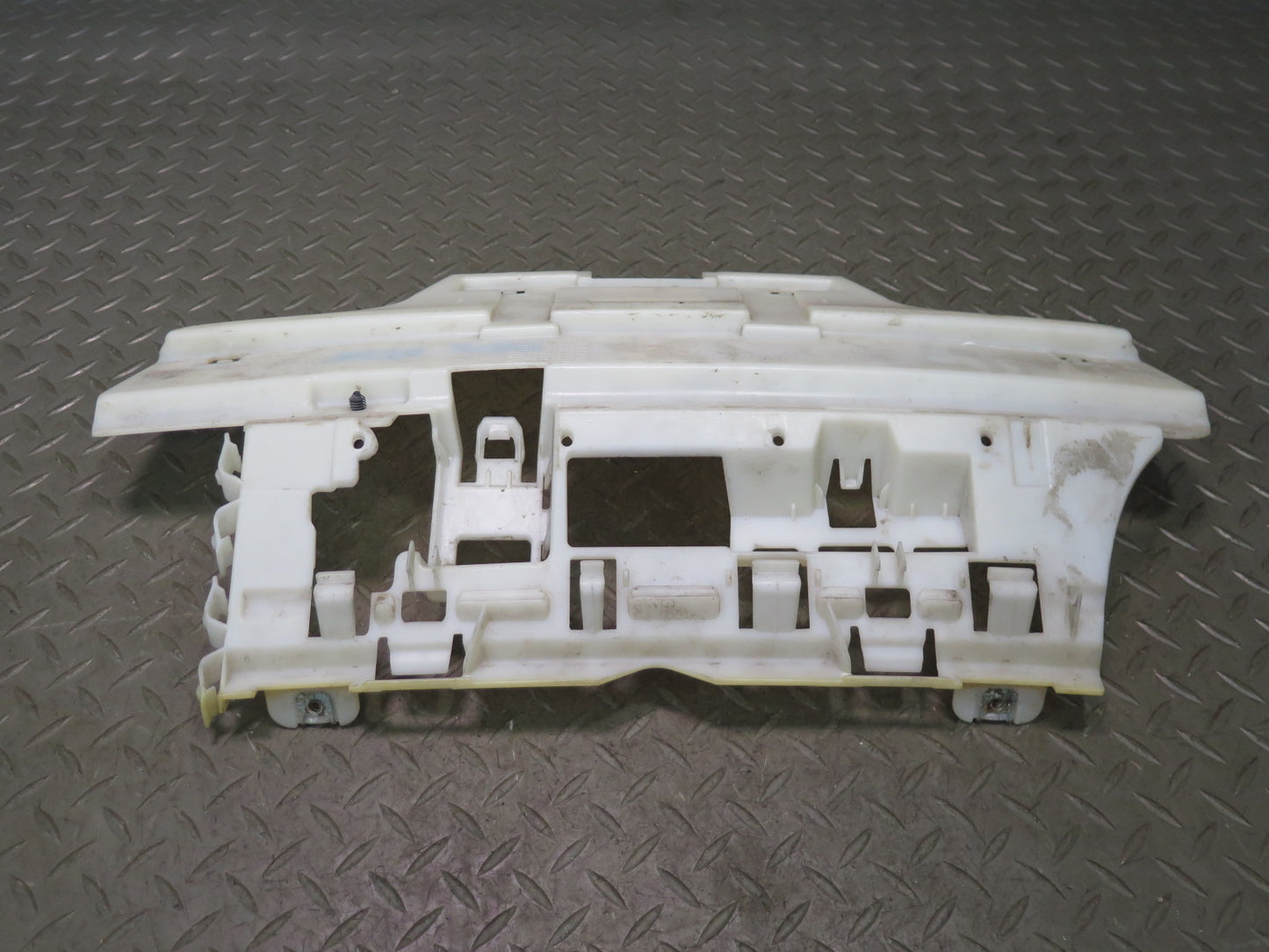 2015-2020 BMW F82 F83 M4 Rear Bumper Center Reinforcement Support Bracket