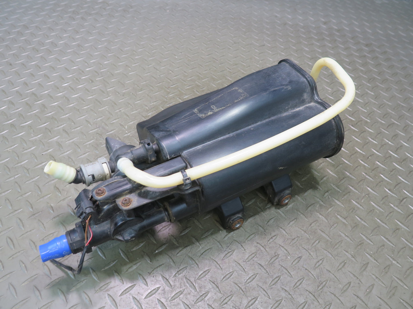 2015-2020 BMW F82 F83 M4 Fuel Evaporator Vapor Charcoal Canister