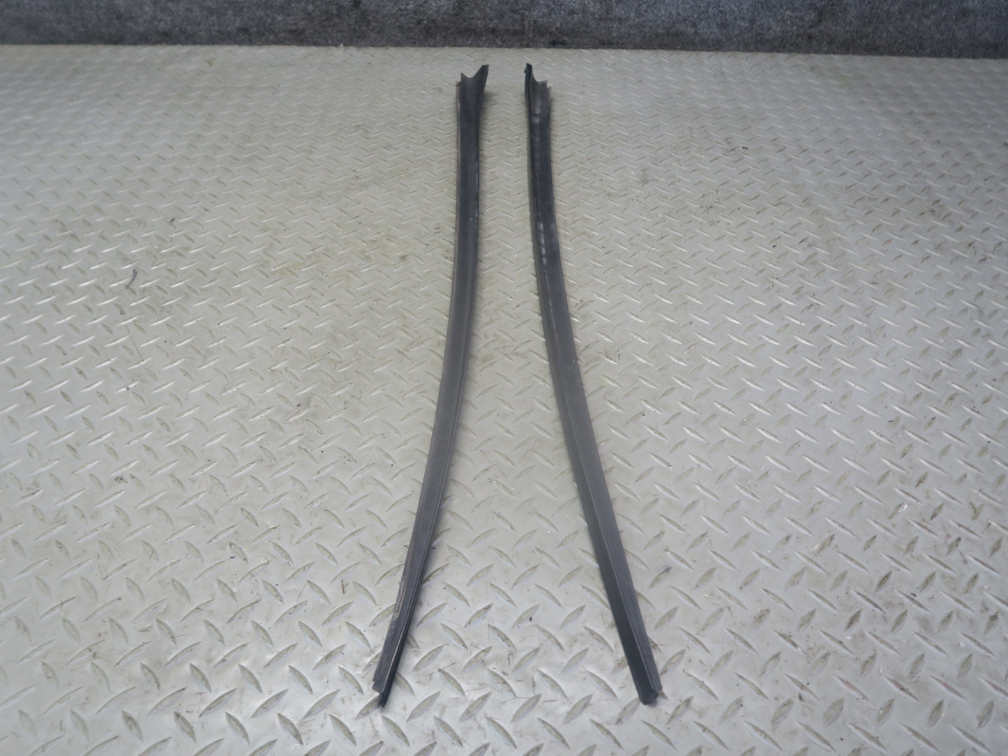 06-09 VW Golf MK5 R32 Set of 2 Windshield Exterior A Pillar Trim Molding OEM