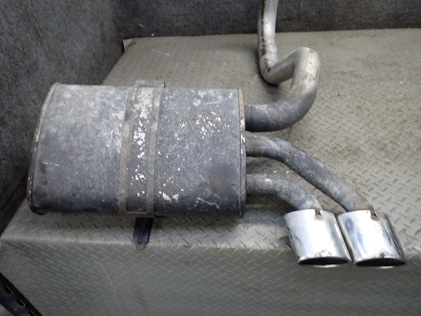 97-99 Chevrolet Corvette C5 Rear Left & Right Exhaust Muffler w Tips Set 45K OEM