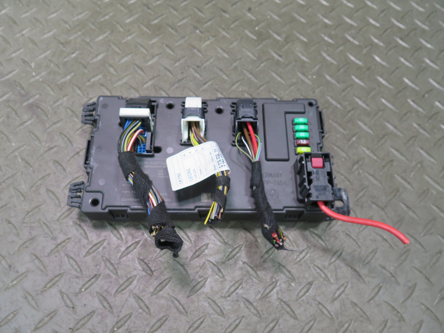 2015-2016 BMW F82 F83 M4 Rear BCM Body Control Module Fuse Box Unit