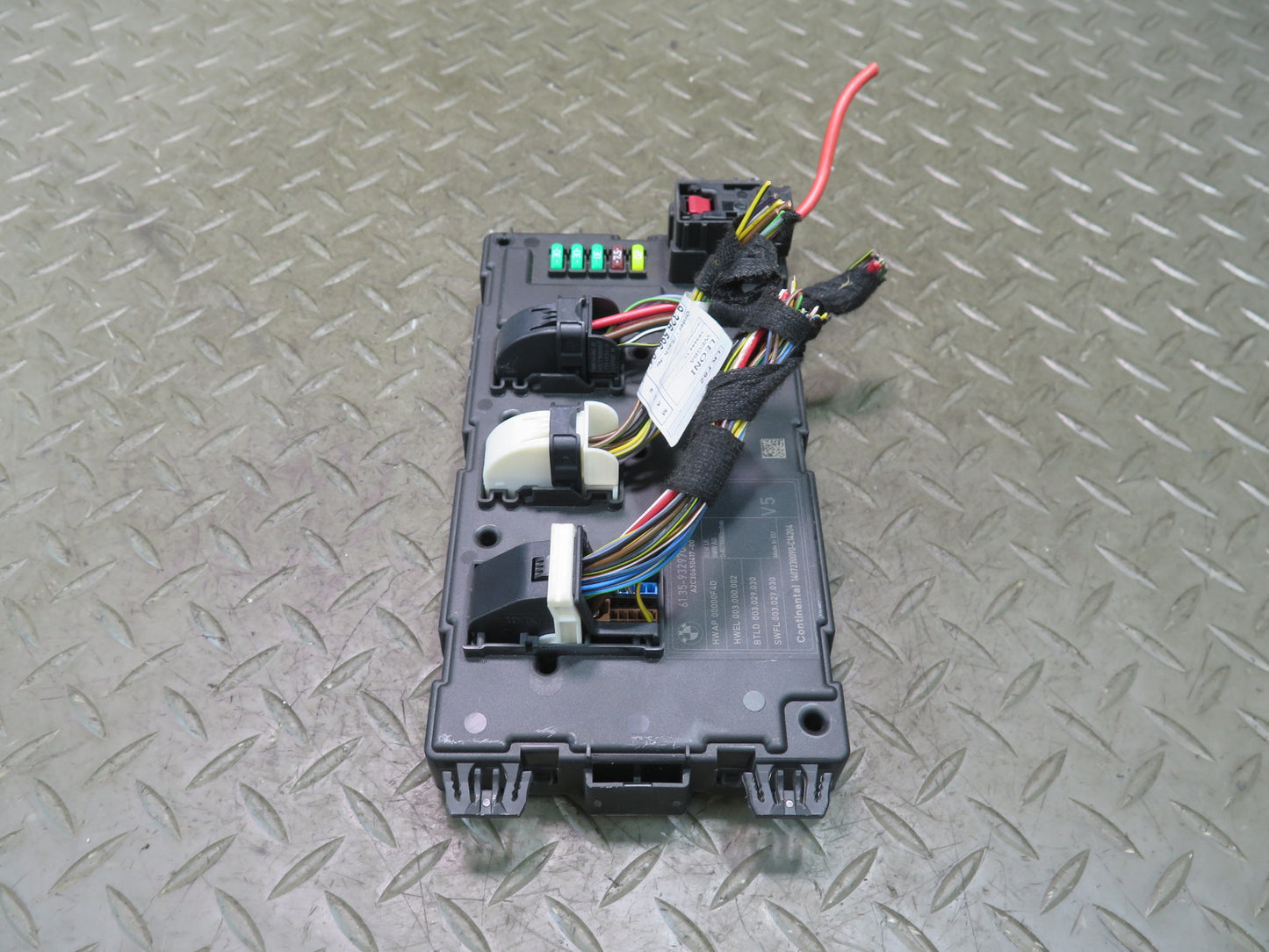 2015-2016 BMW F82 F83 M4 Rear BCM Body Control Module Fuse Box Unit