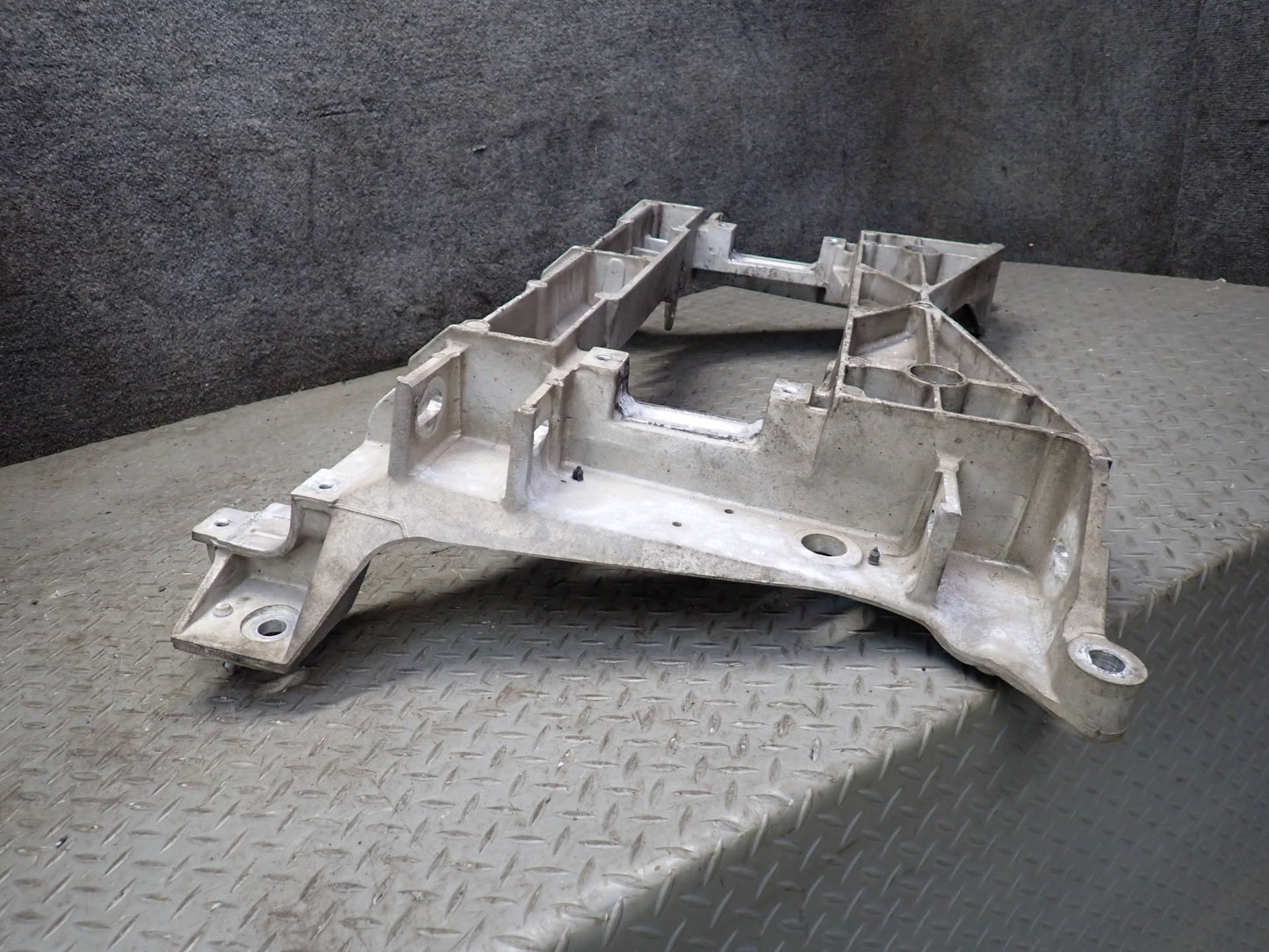 97-04 Chevrolet Corvette C5 Front Engine Subframe Crossmember Carrier 45K OEM