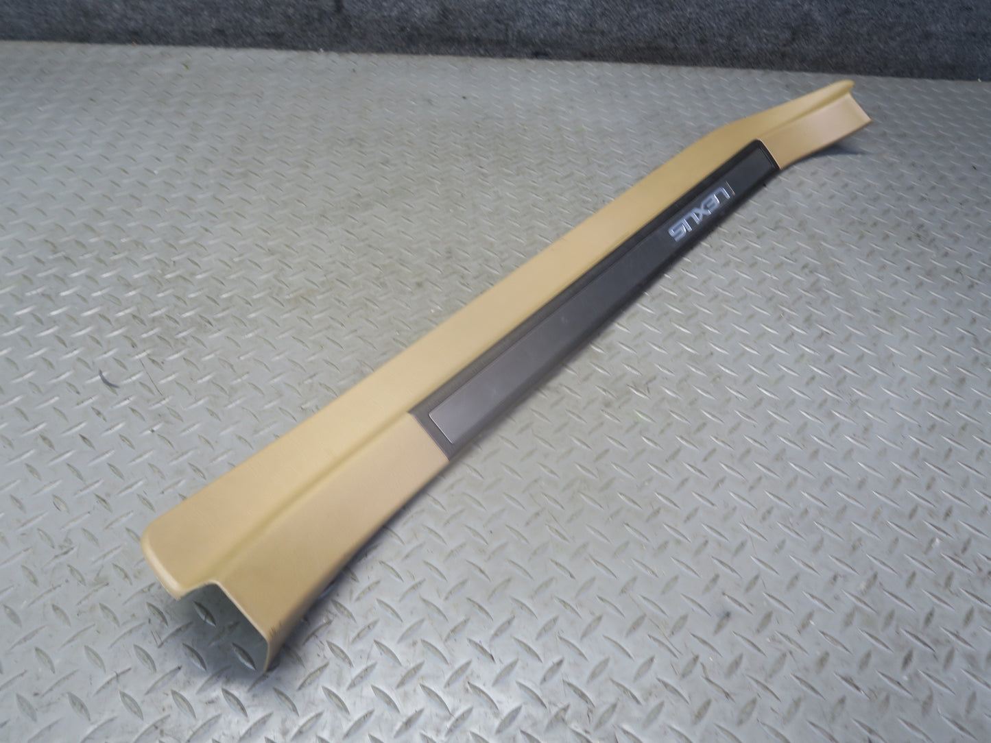 06-07 Lexus Z40 SC430 Set of 2 Left & Right Door Step Scuff Sill Plate Trim OEM