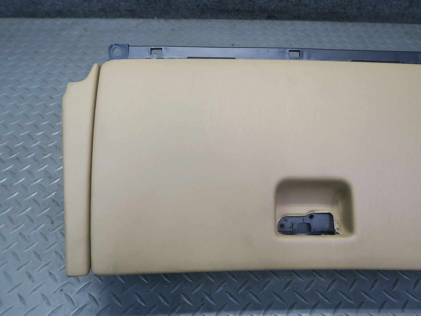 06-07  Lexus UZZ40L SC430 Dash Glove Box Compartment Storage Camel OEM