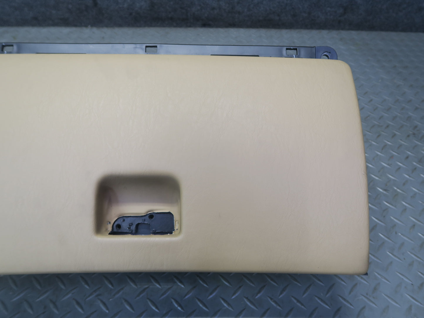 06-07  Lexus UZZ40L SC430 Dash Glove Box Compartment Storage Camel OEM