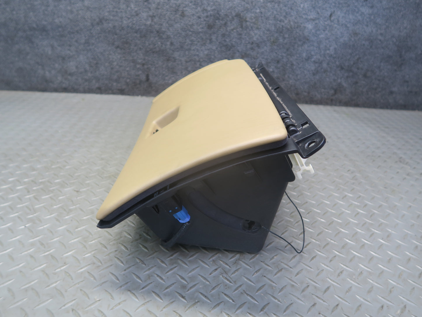 06-07  Lexus UZZ40L SC430 Dash Glove Box Compartment Storage Camel OEM