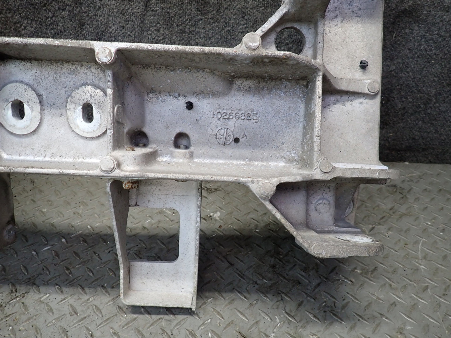 97-98 Chevrolet Corvette C5 Rear Suspension Subframe Crossmember Carrier 45K OEM