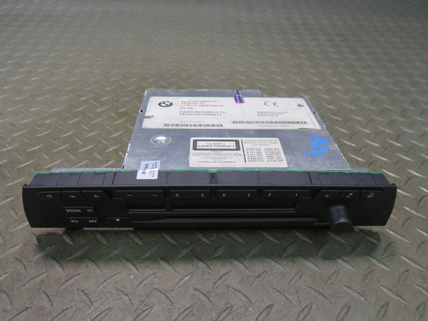 03-05 BMW E86 E85 Z4 Radio Business Stereo CD Player Receiver 6976888 OEM