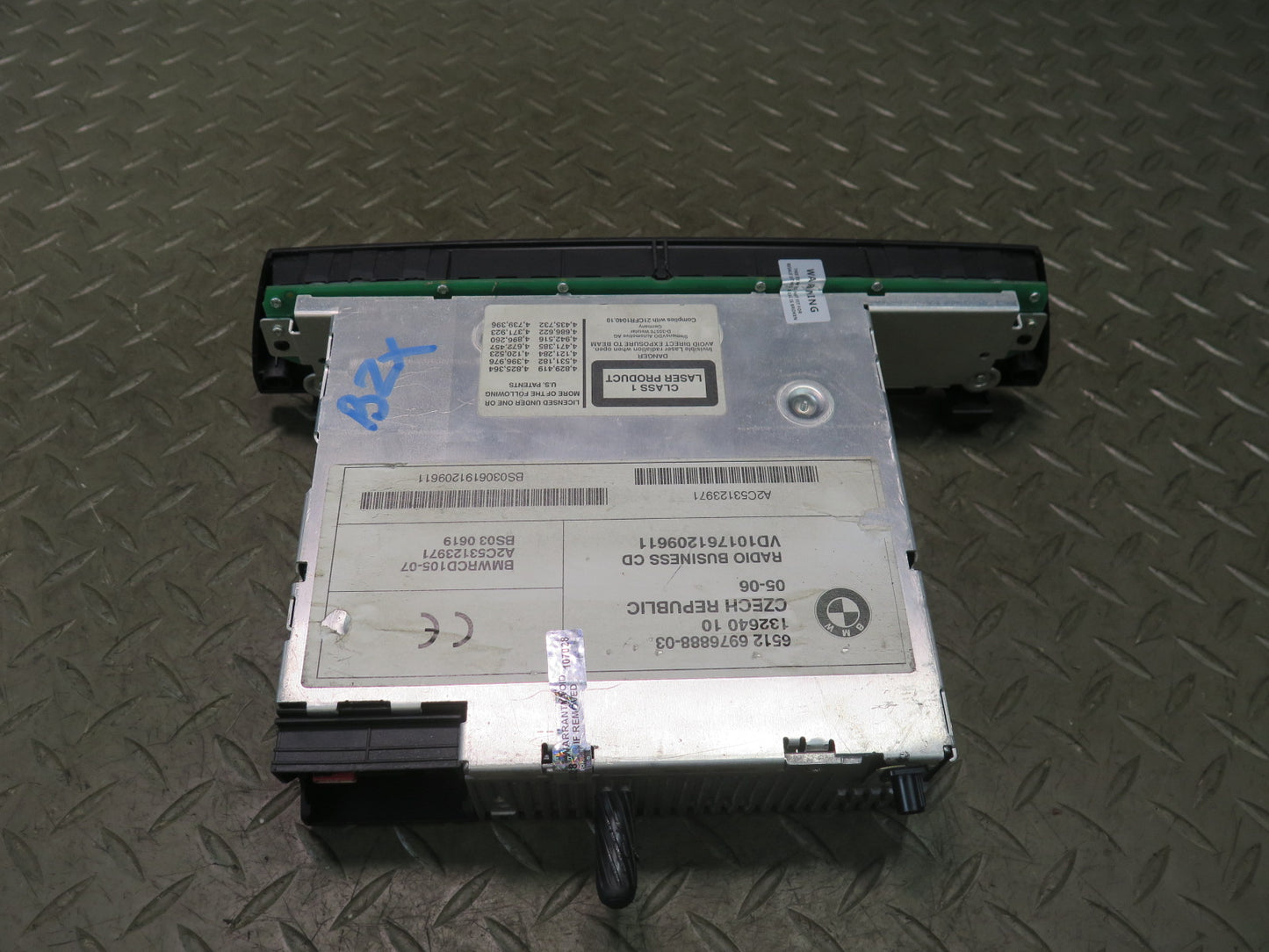 03-05 BMW E86 E85 Z4 Radio Business Stereo CD Player Receiver 6976888 OEM