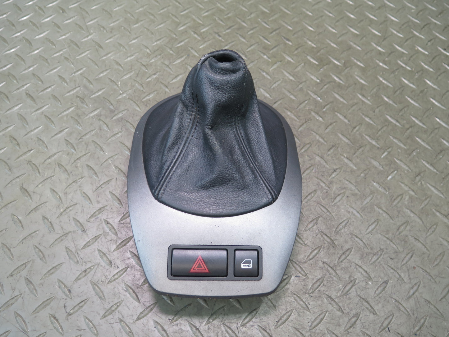 03-04 BMW E85 Z4 M/T Gear Shifter Boot w Trim & Insert Assembly OEM