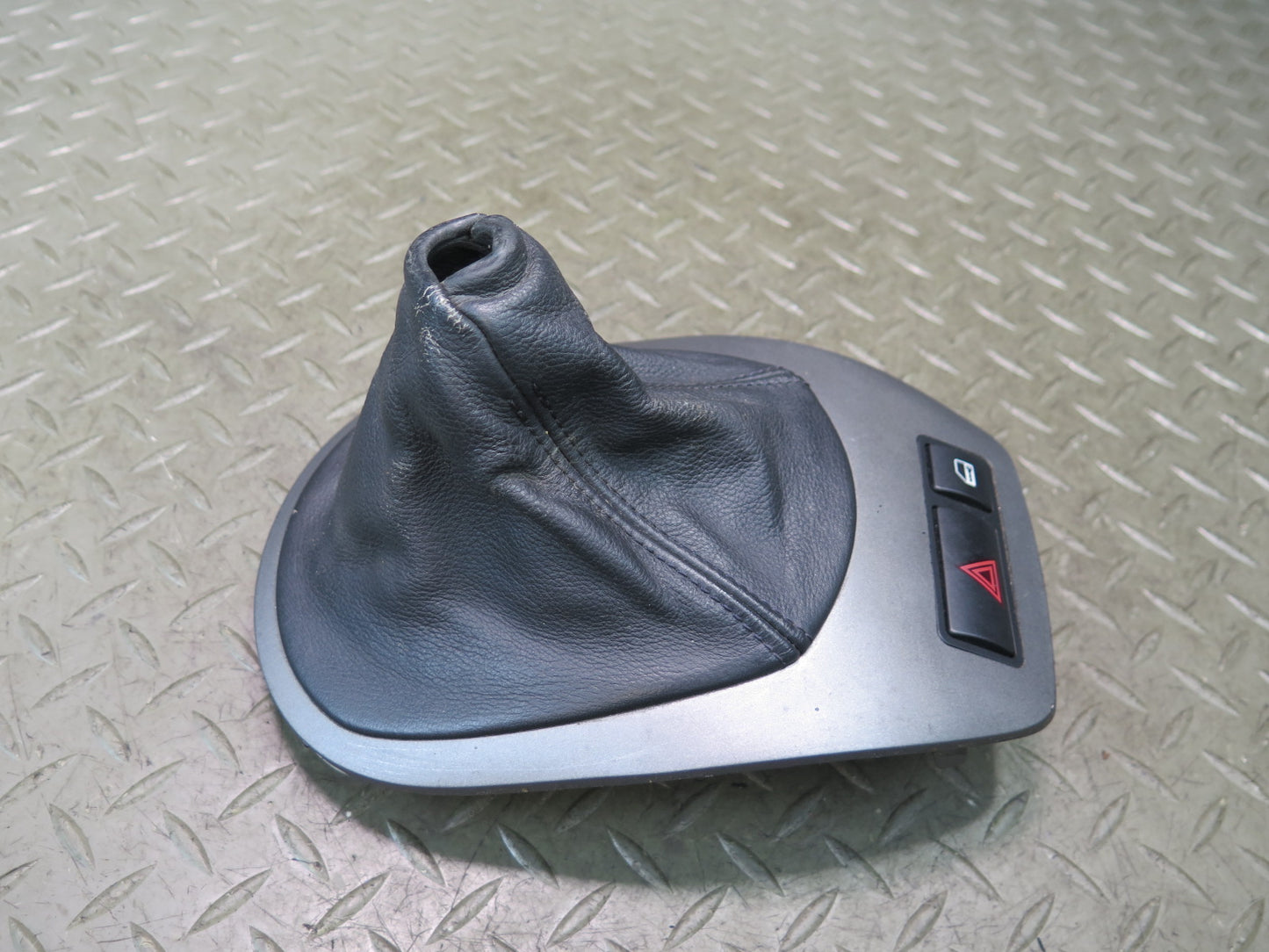 03-04 BMW E85 Z4 M/T Gear Shifter Boot w Trim & Insert Assembly OEM