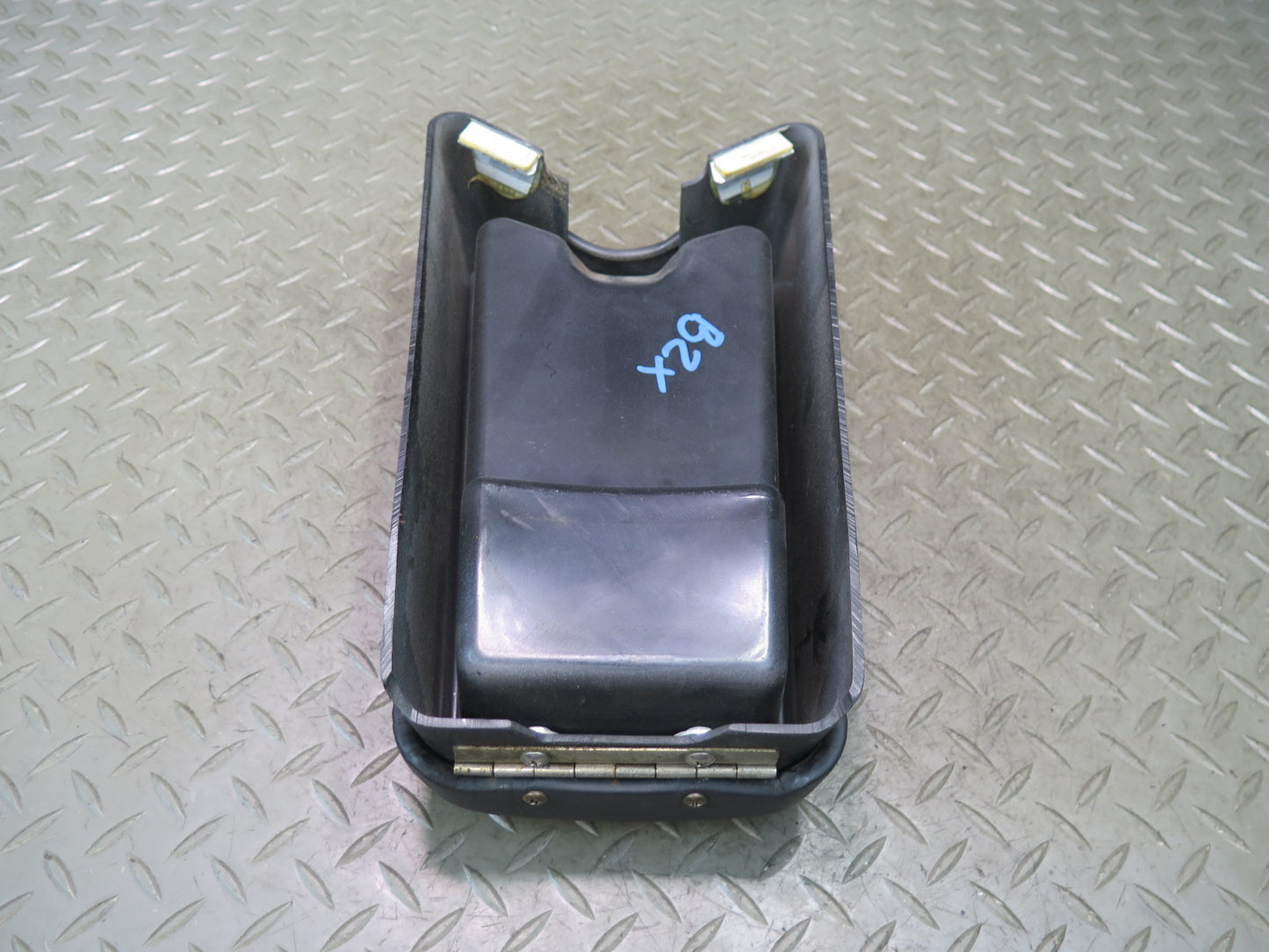 03-08 BMW E85 Z4 Center Console Leather Armrest Black OEM