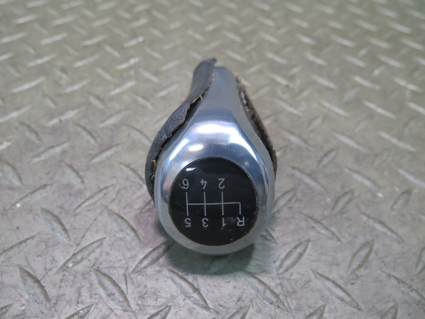 03-08 BMW E85 Z4 M/T Manual Transmission Shifter Leather Knob OEM