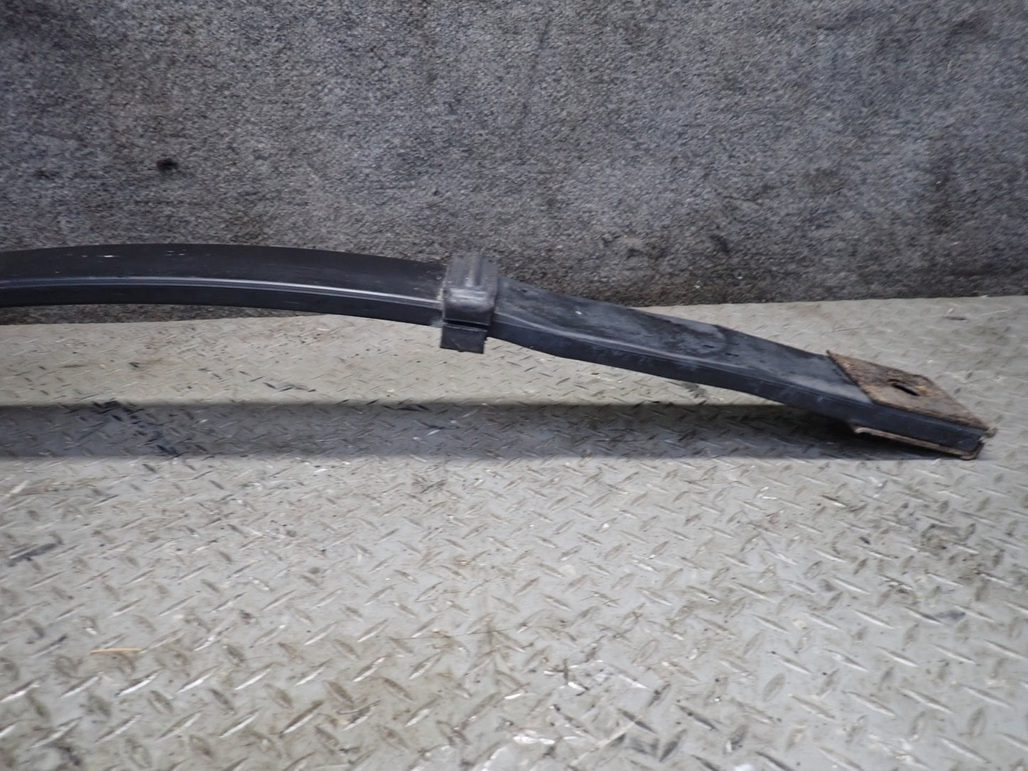 97-04 Chevrolet Corvette C5 Rear Suspension Leaf Spring 45K Miles 22171757 OEM