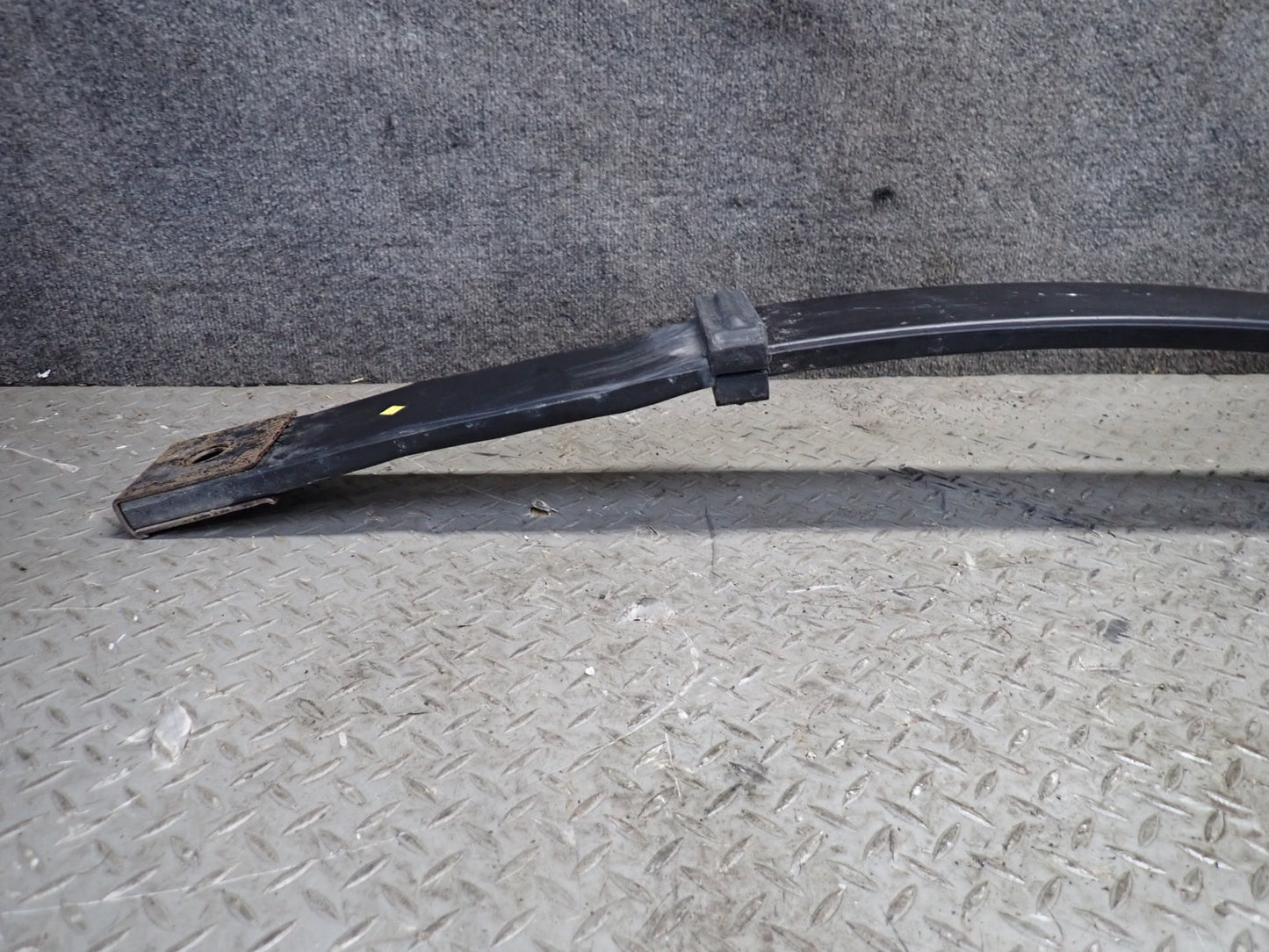 97-04 Chevrolet Corvette C5 Rear Suspension Leaf Spring 45K Miles 22171757 OEM