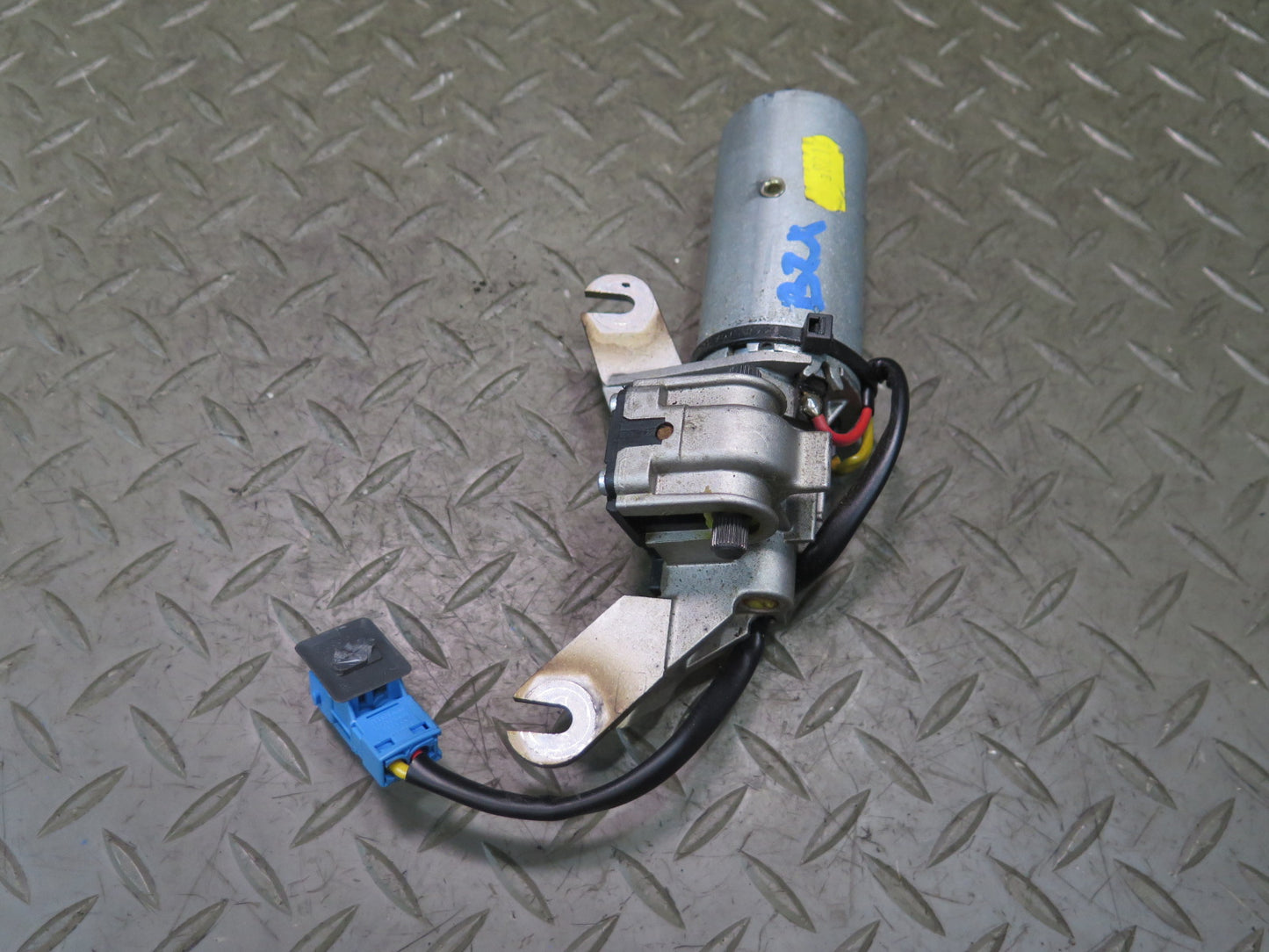 03-08 BMW E85 Z4 Convertible Roof TOP Lock Latch Motor Drive 8370816 OEM