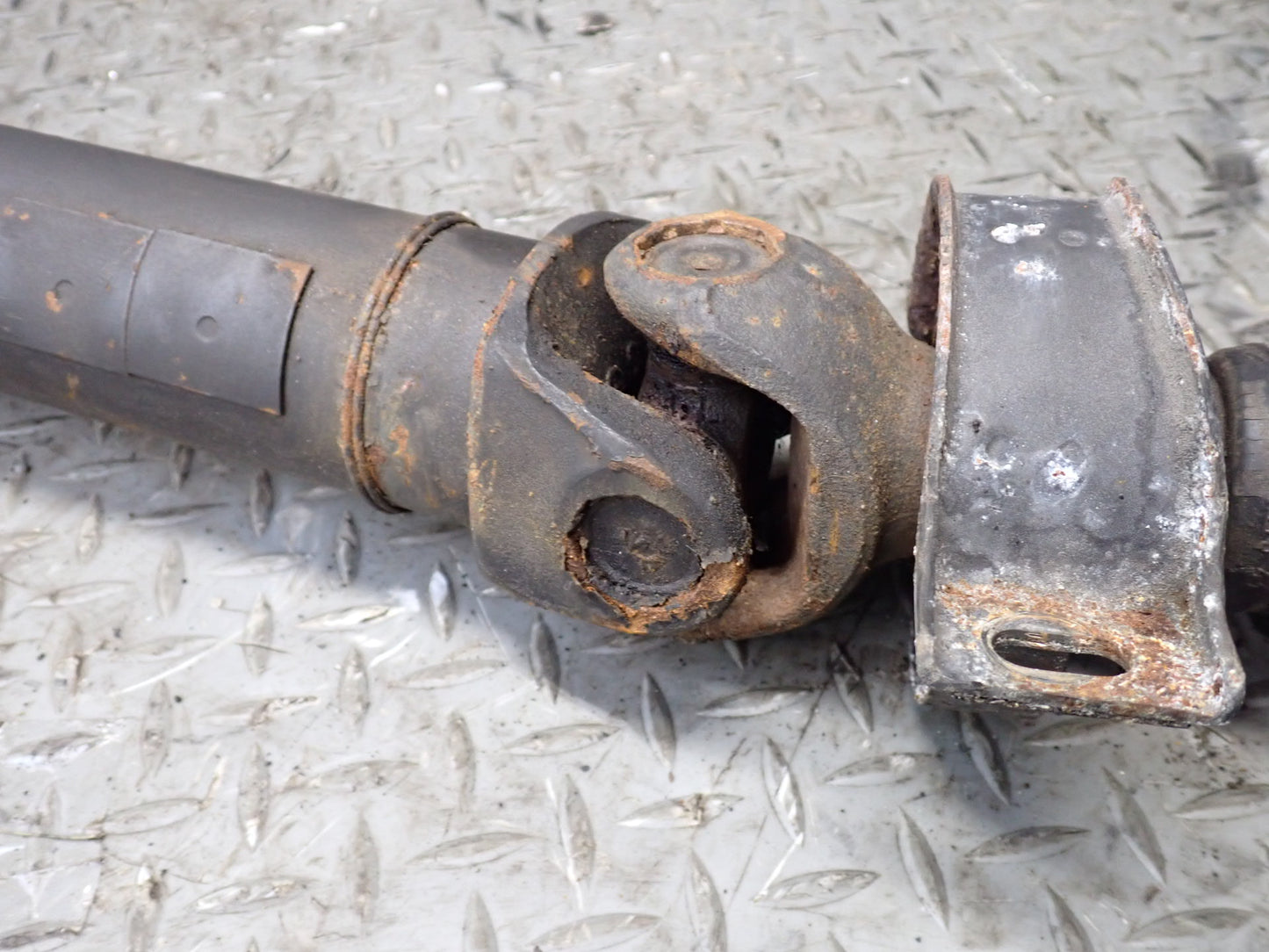 94-95 Mercedes W140 S500 A/T RWD Rear Drive Shaft Driveshaft OEM