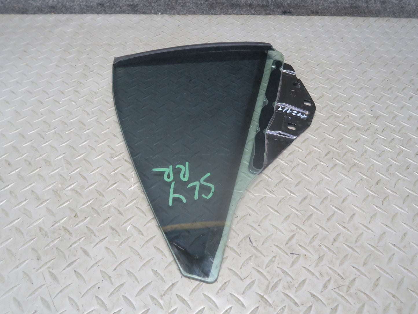13-20 Mercedes R231 SL550 Convertible Rear Right Quarter Glass Window OEM