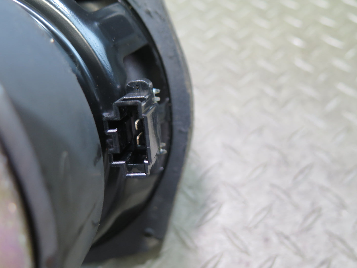 03-08 BMW E85 Z4 Set of 2 Rear TOP Hi-fi Subwoofer Speaker 6915841 OEM