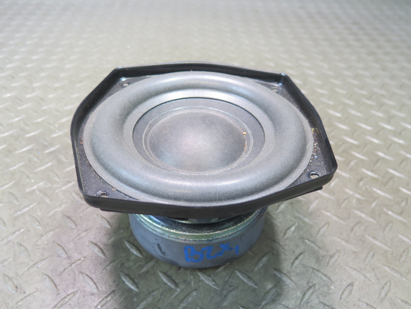 03-08 BMW E85 Z4 Set of 2 Rear TOP Hi-fi Subwoofer Speaker 6915841 OEM