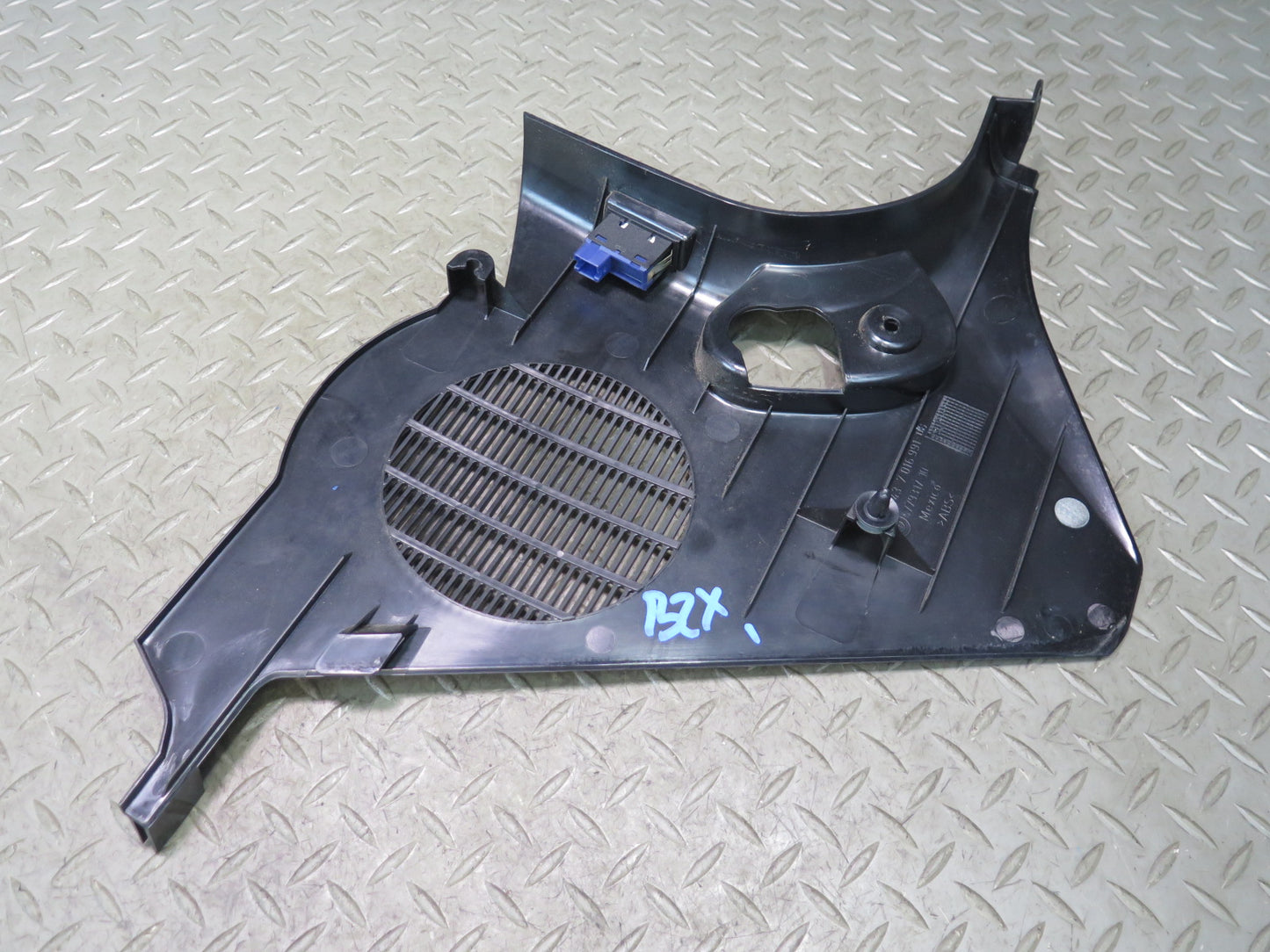 03-08 BMW E86 E85 Z4 Set of 2 Front Left & Right Kick Trim Cover Panel Black OEM