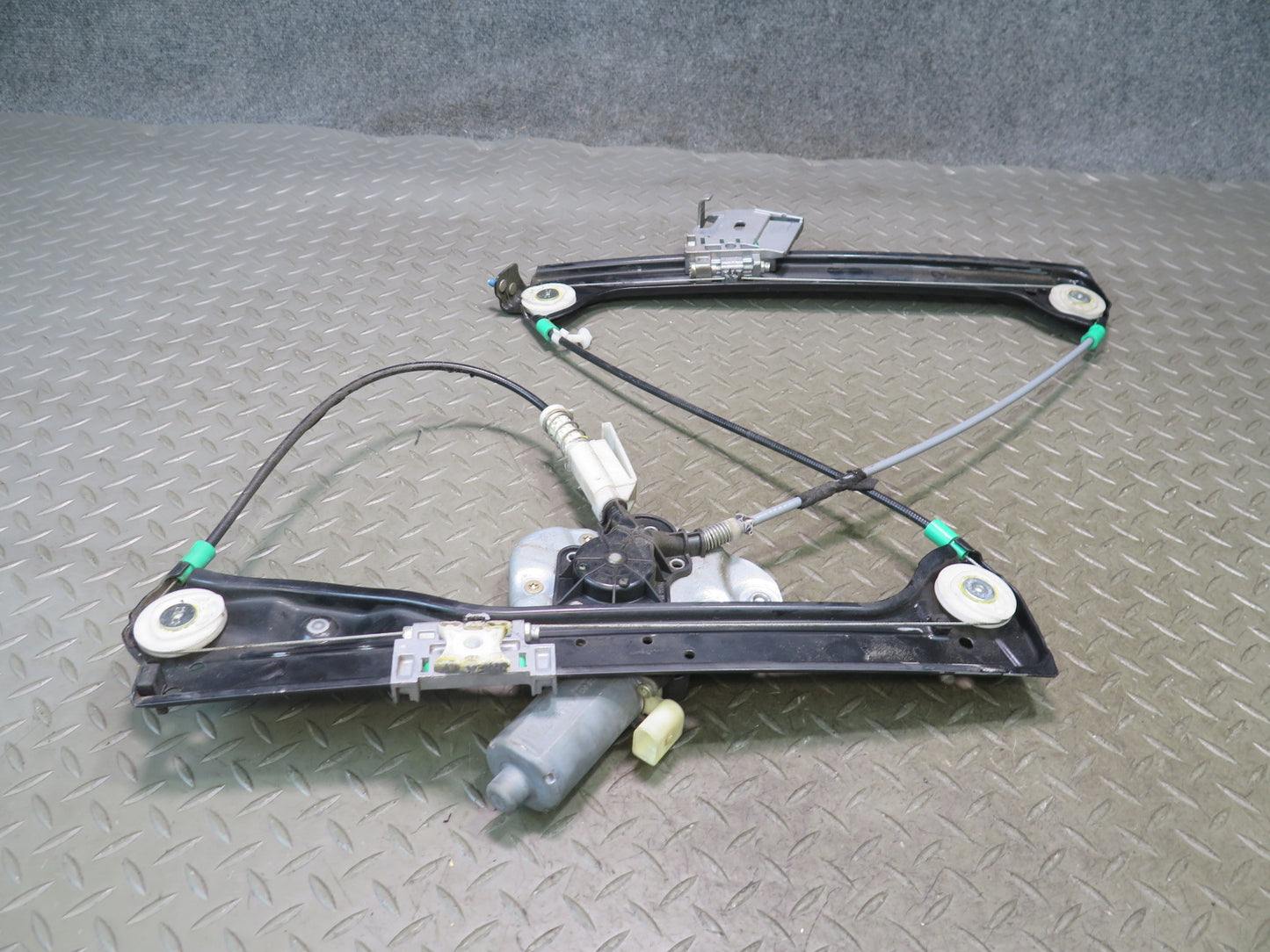 03-08 BMW E85 Z4 Right Door Window Regulator w Motor 7013754 OEM
