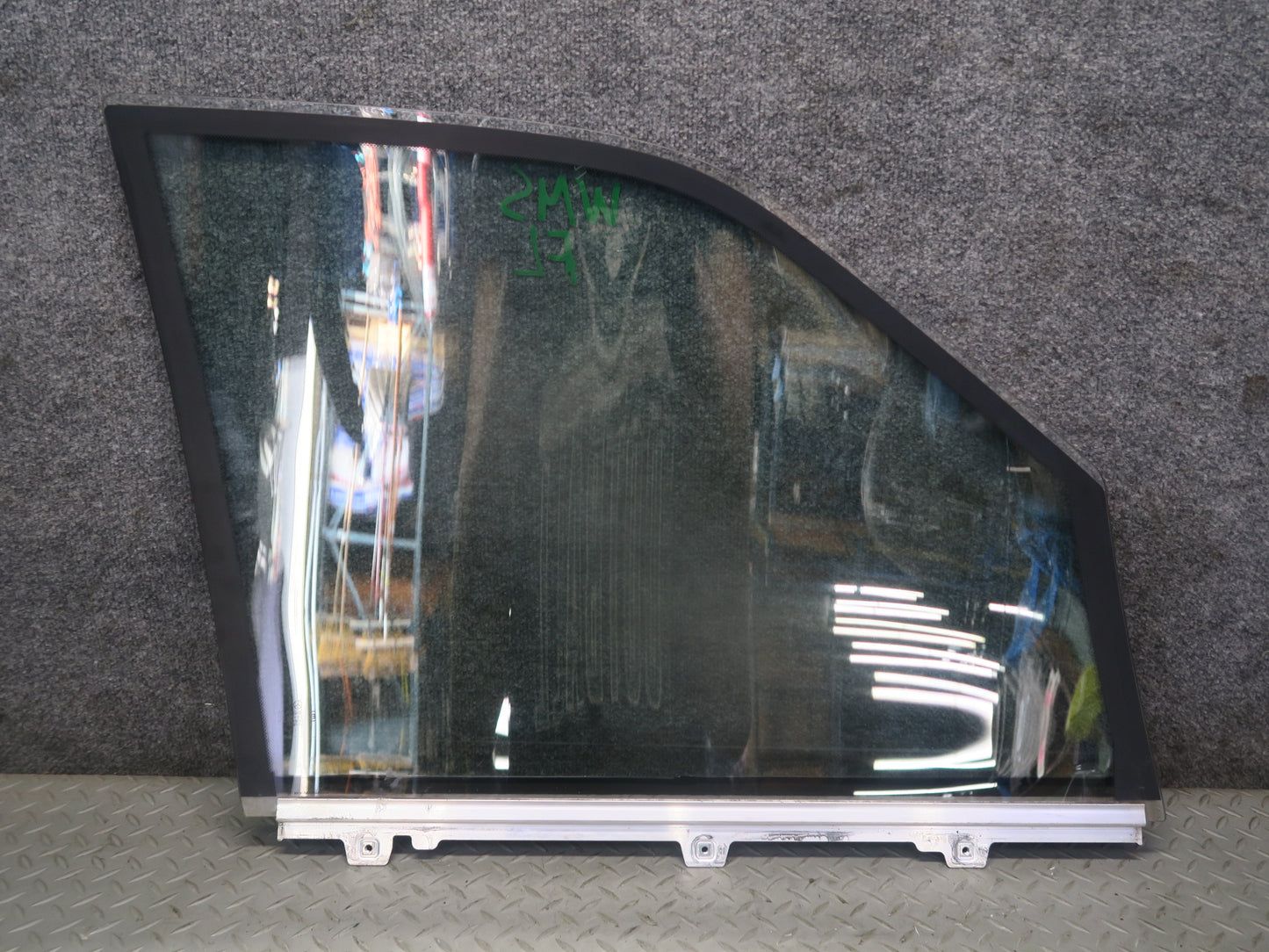 94-99 Mercedes W140 S420 S500 Front Left Door Glass Window OEM